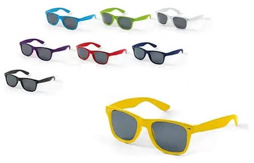 ÓCULOS RETRÔ REVOADA LENTES ESCRITAS